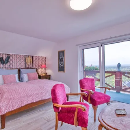 Hotel Leo
